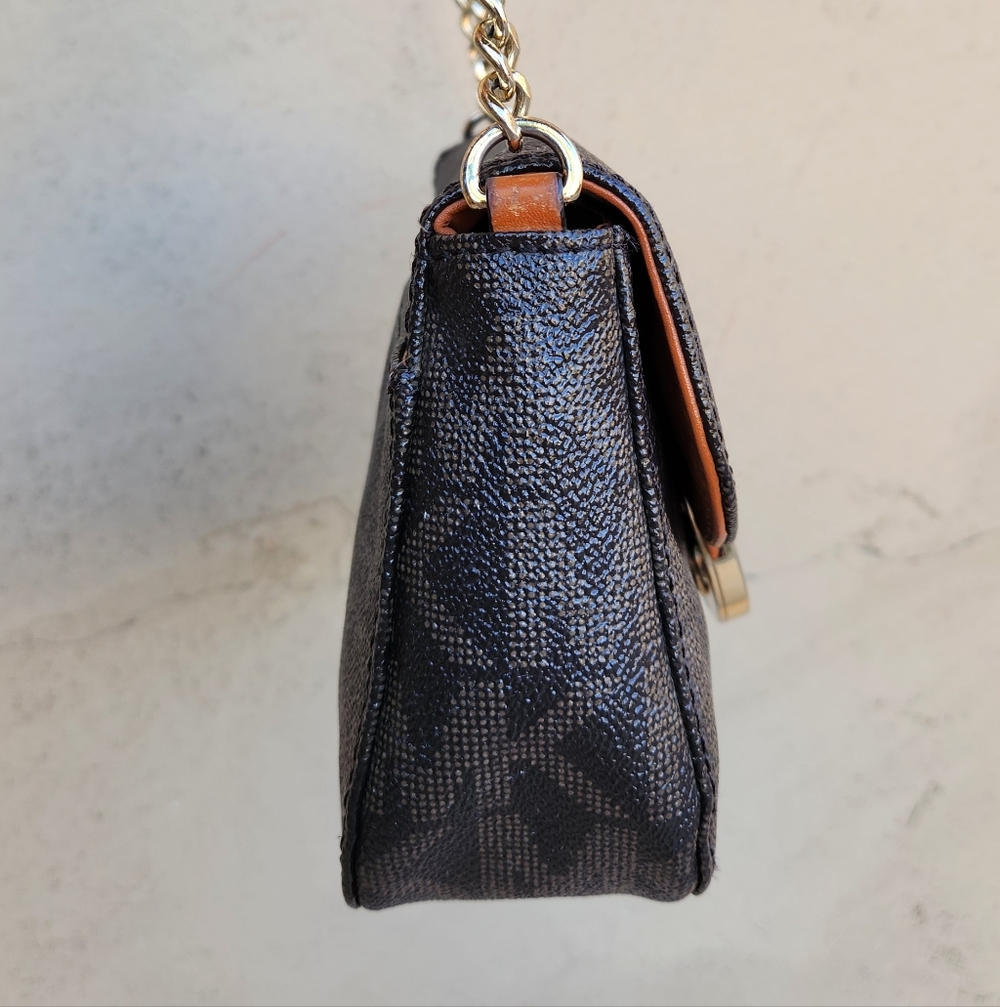 Michael Kors Fulton Crossbody Bag - Picture 4 of 12